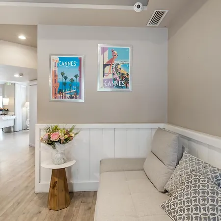 America Hotel 4*