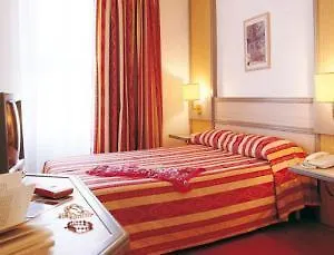 America Hotell 4*