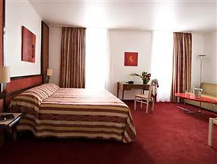 أمريكا 4* كان